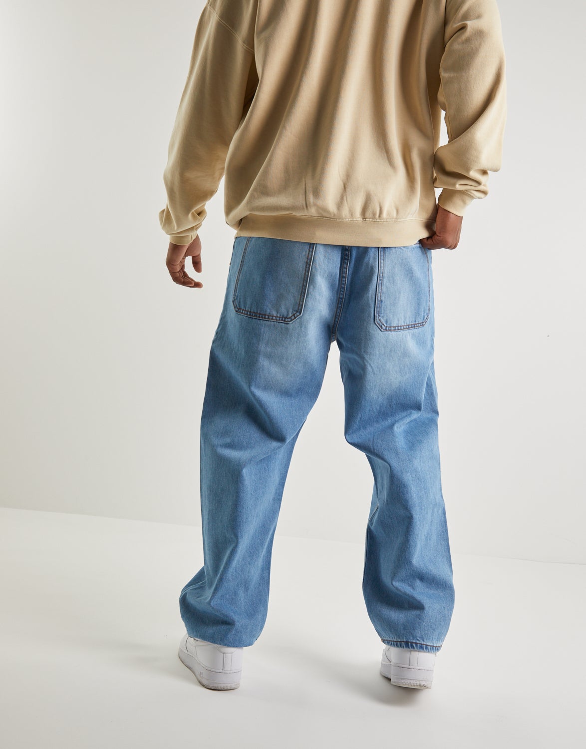 absent baggy jeans