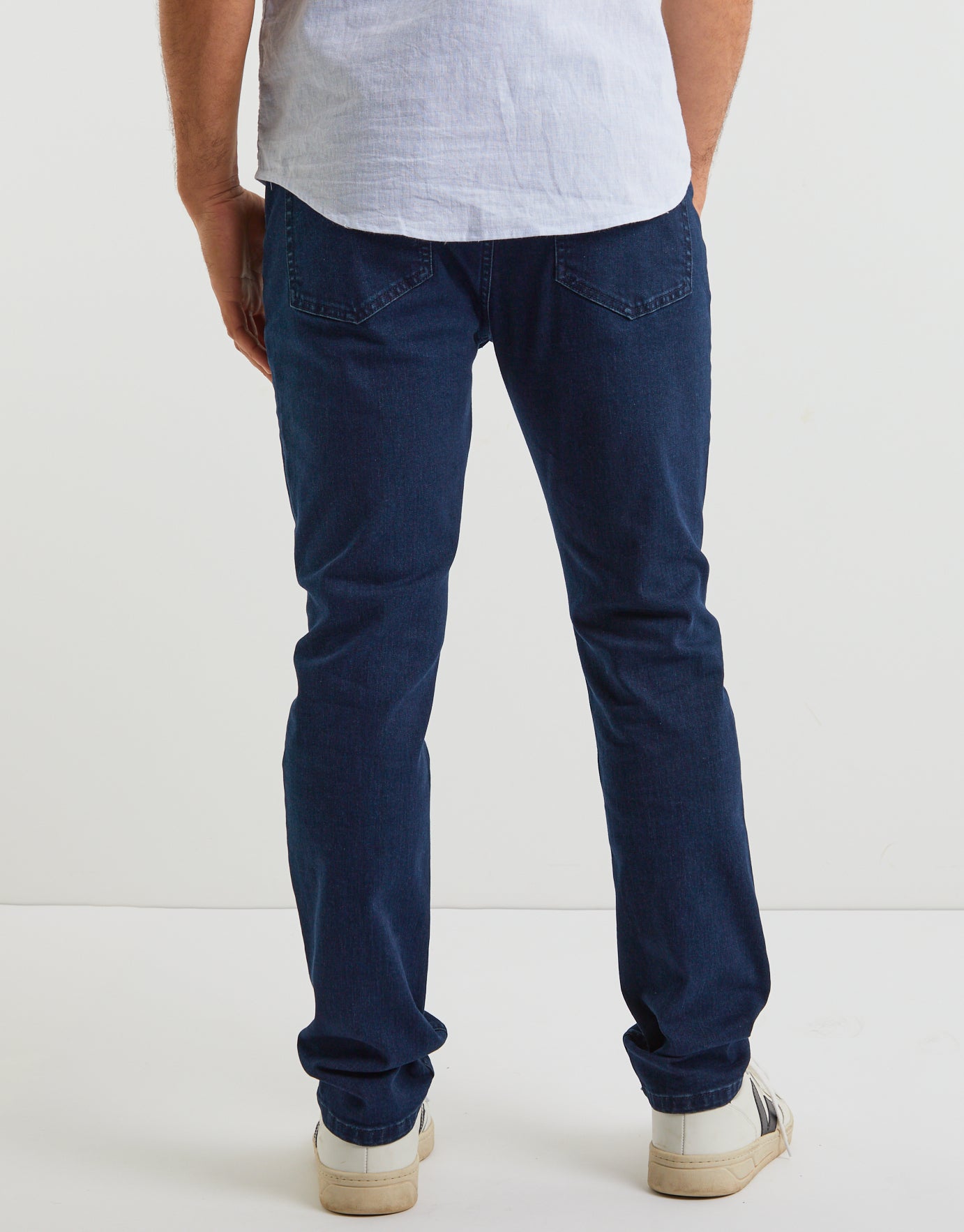 Men's Tapered Jeans & Straight Jeans | Hallenstein Brothers