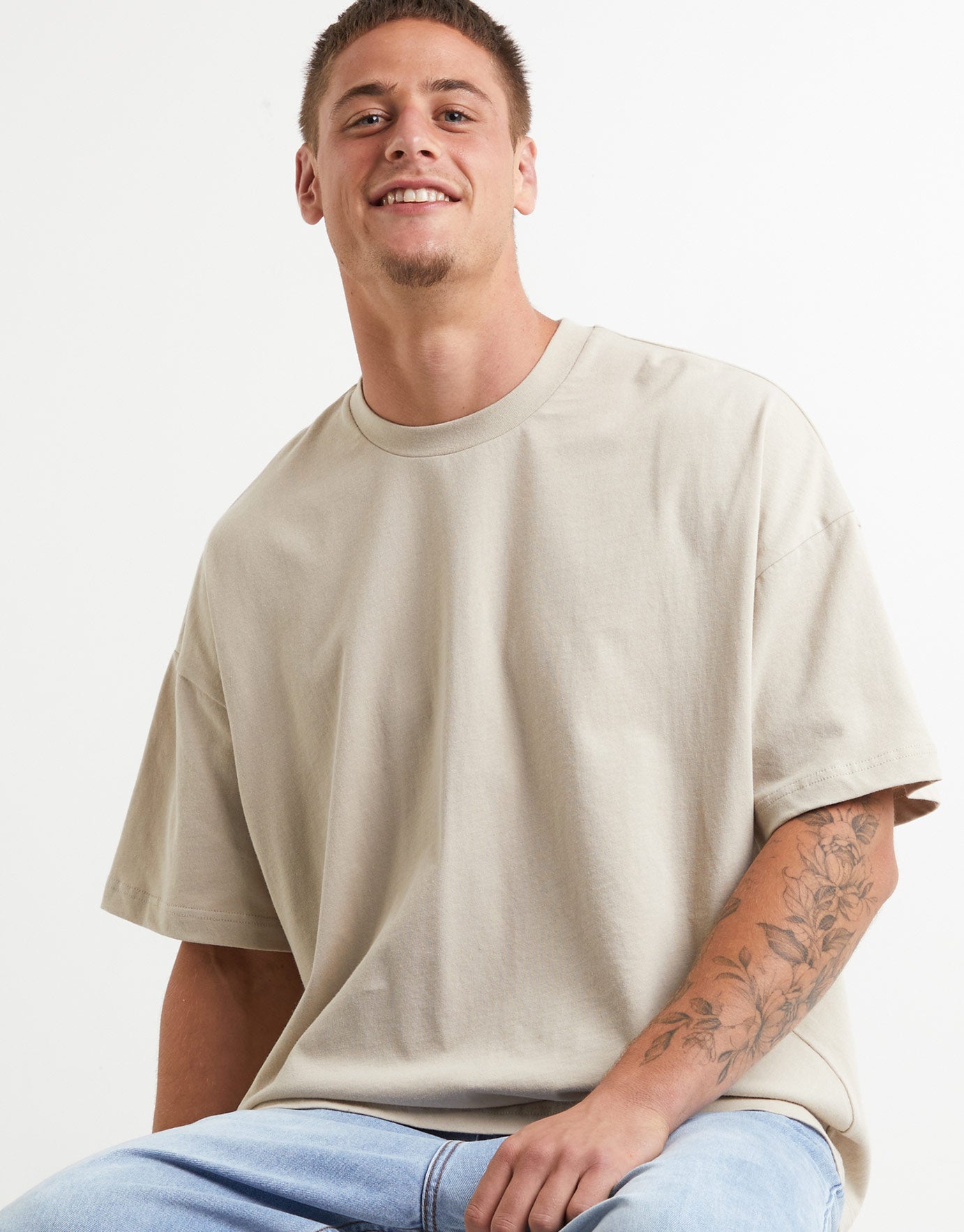 t shirt neck stretched