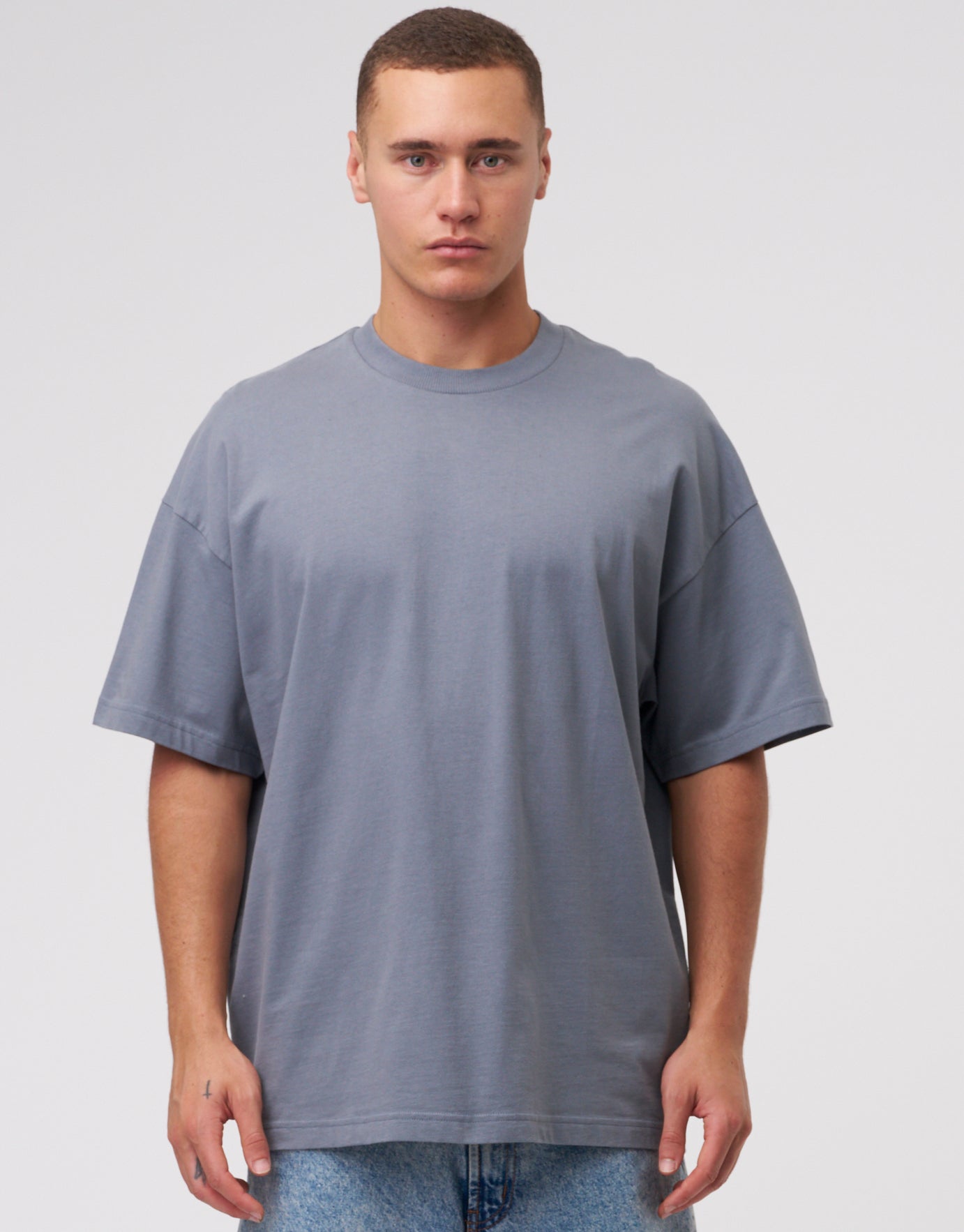 Drop Shoulder Relaxed Box Fit T Shirt in Black