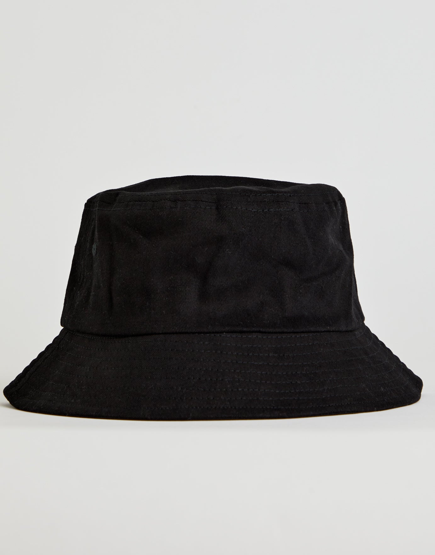 black fishing bucket hat