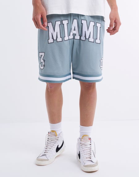 Chicago Basketball Shorts in Red