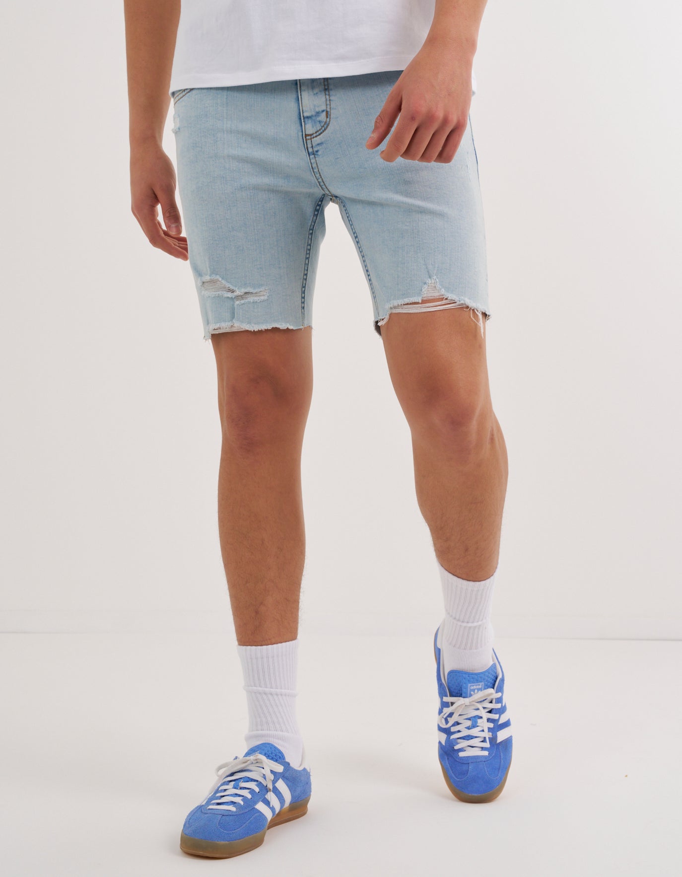 Ripped 2024 skinny shorts