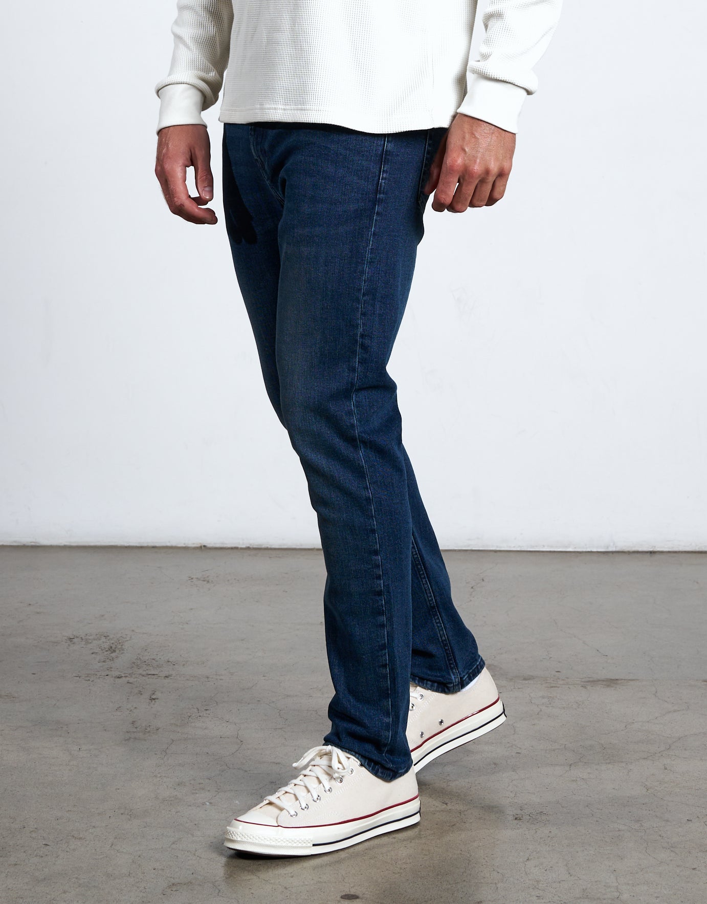 Men's Tapered Jeans & Straight Jeans | Hallenstein Brothers