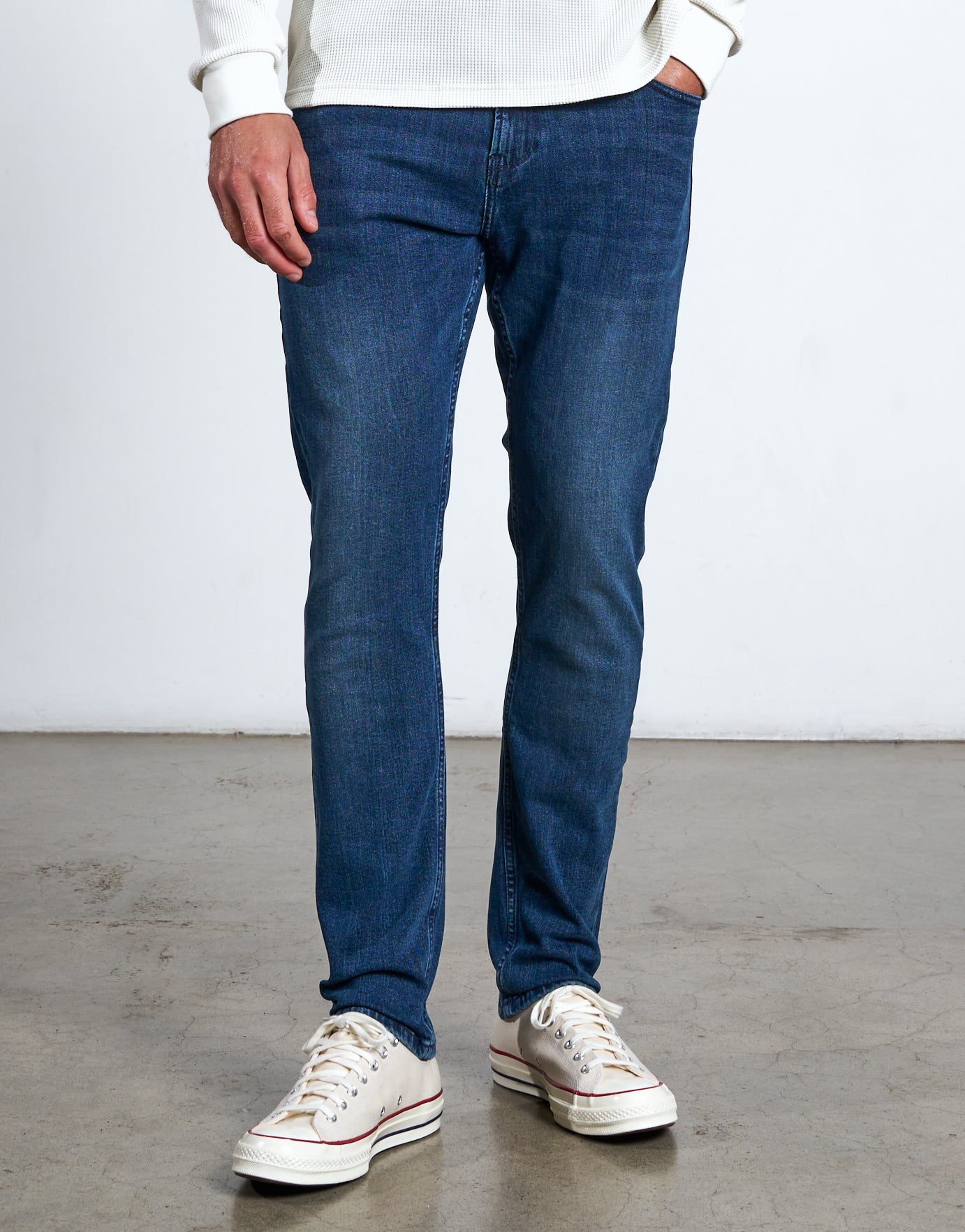 Taper Fit Jeans in Hallensteins Blue | US Oily