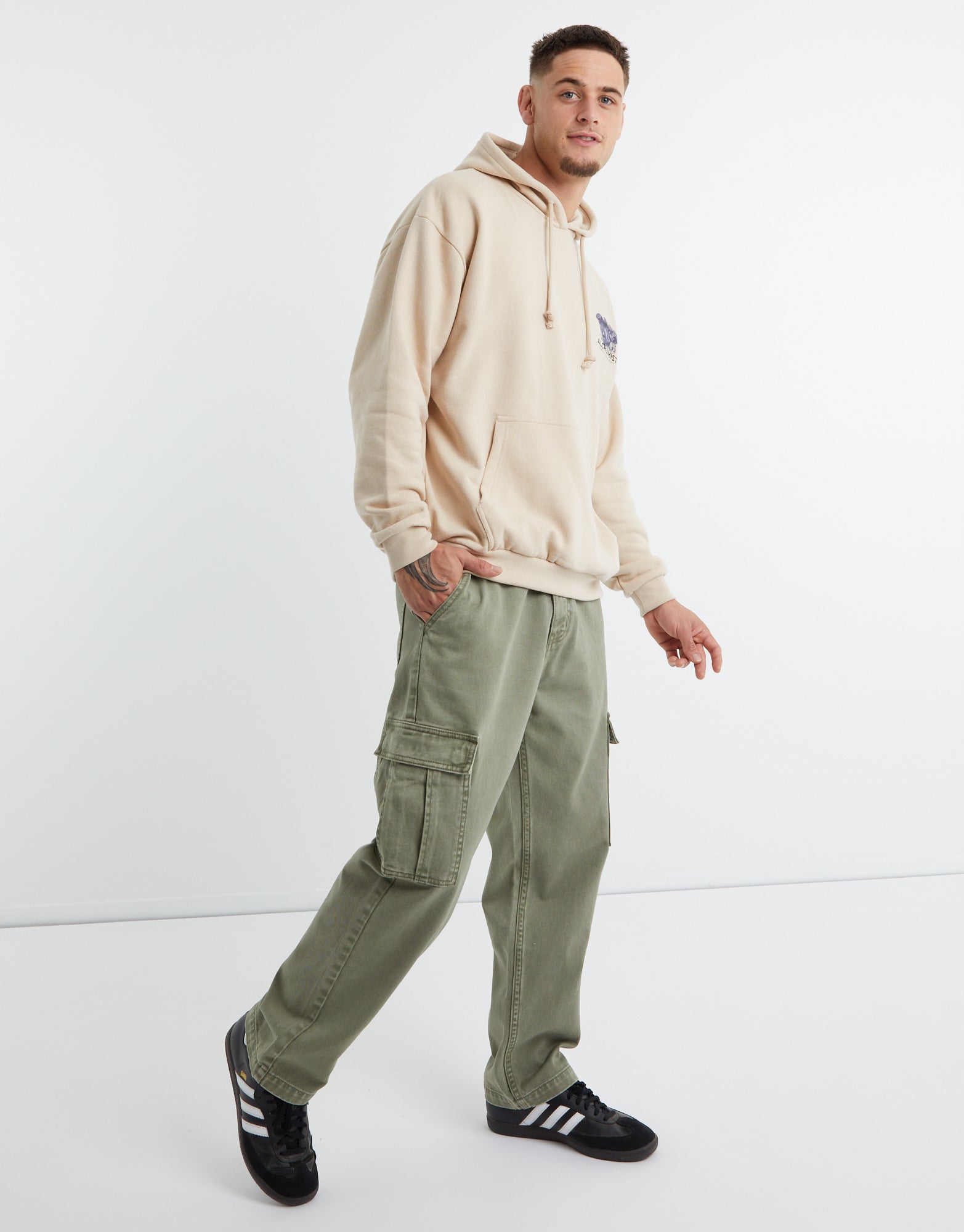 baggy green cargo pants