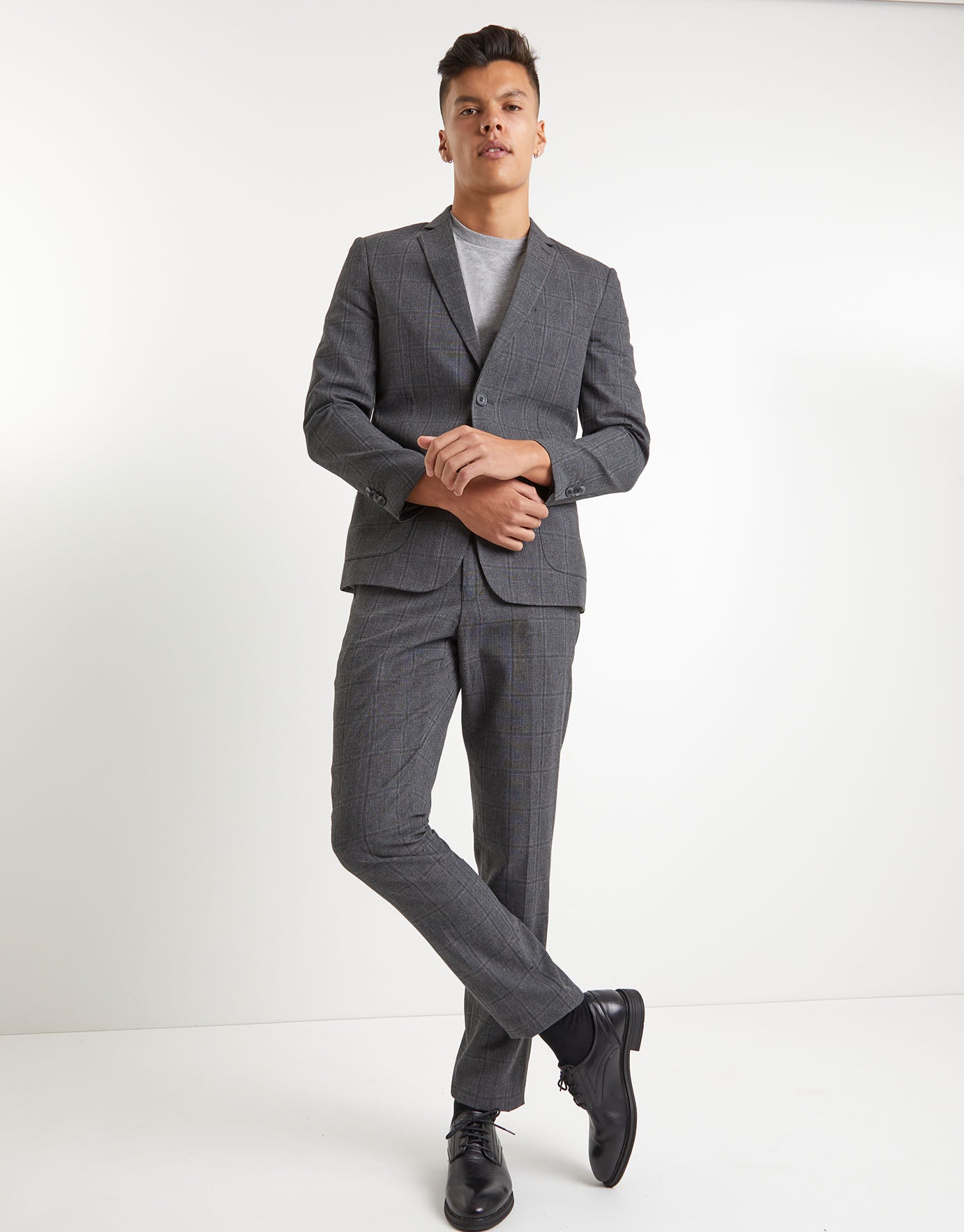 charcoal grey skinny suit