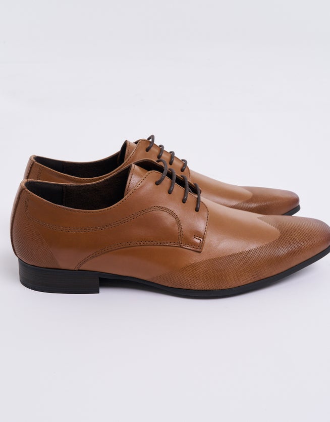 Jerry Derby Leather Dress Shoes in Tan | Hallensteins AU